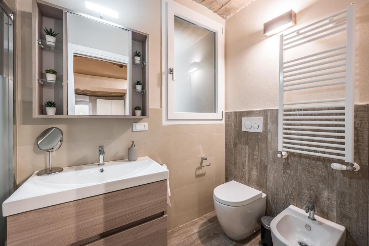 Broccaindosso Wood Apartments 5* Болонья Экстерьер фото